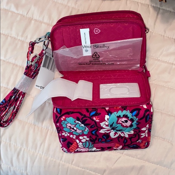 Vera Bradley Bags Nwt Vera Bradley Rfid 3in Crossbody Bloom Berry